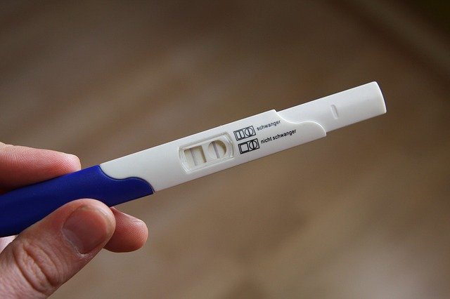 בדיקת הריון ביתית: המדריך המלא לנשים
